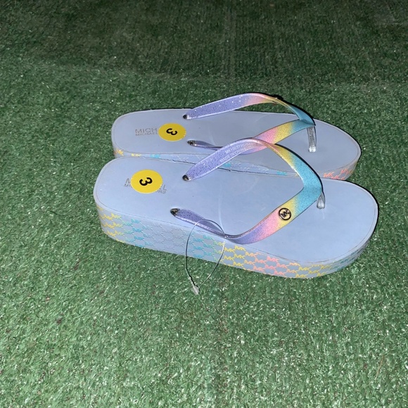 Michael Kors flip flops - Picture 2 of 6